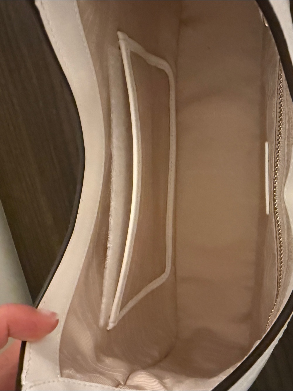 kate spade White Leather Shoulder Bag with Gold Hardware - Picture 4 of 4